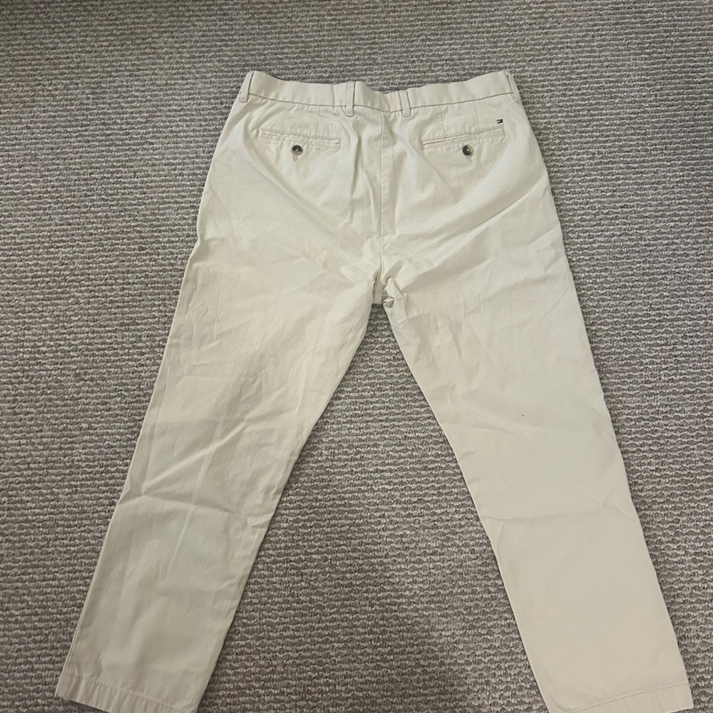 Tommy Hilfiger Men's Cream Chinos - Picture 5 of 7